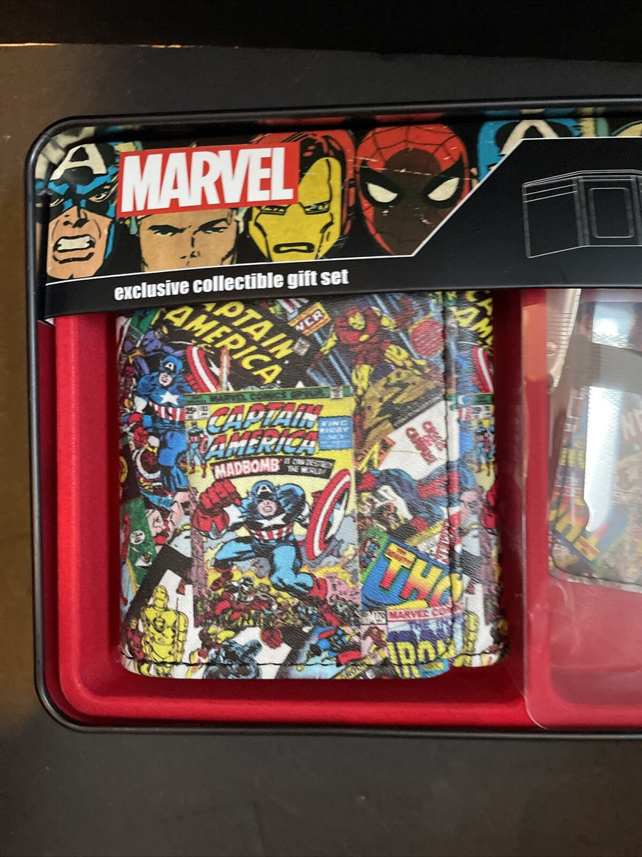 Marvel Avengers Comic Book Cover Trifold Wallet W/Chain New – The Odd  Assortment