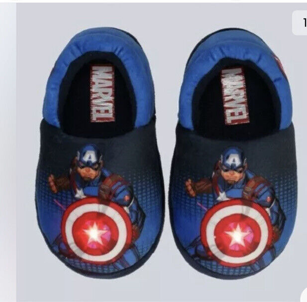 Boys avengers slippers online