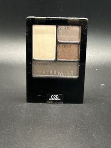 Maybelline New York Expert Wear Eyeshadow Quads. Natural Smokes [02Q]. 0.17 oz