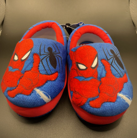 Marvel Spiderman Action Pose Kids Foam Slippers Size 5/6
