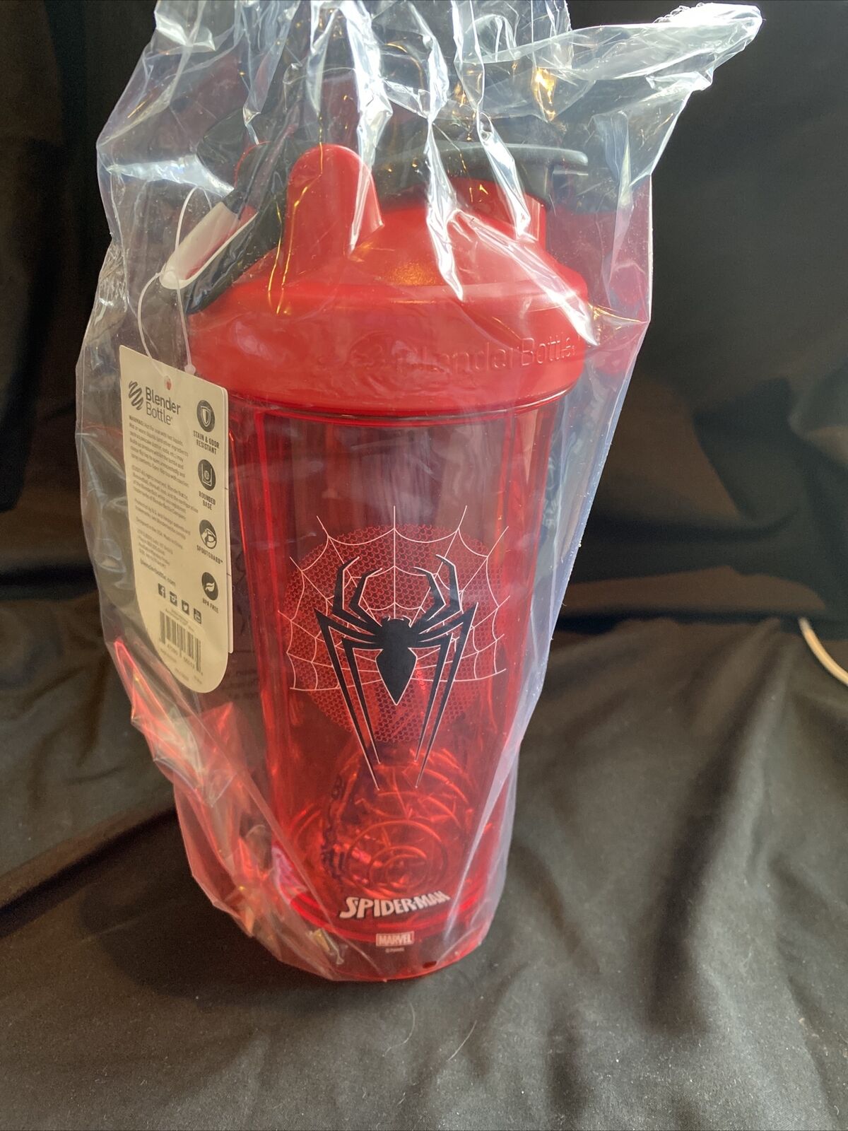 BlenderBottle Marvel Shaker Bottle Pro Series 28 oz Spider-Man – The Odd  Assortment